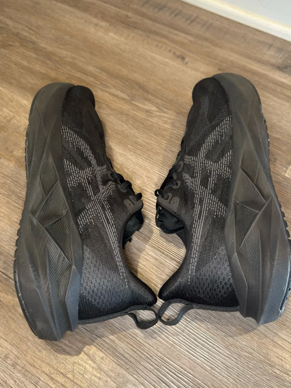 ASICS NovaBlast 5 Black Athletic Running Sneakers